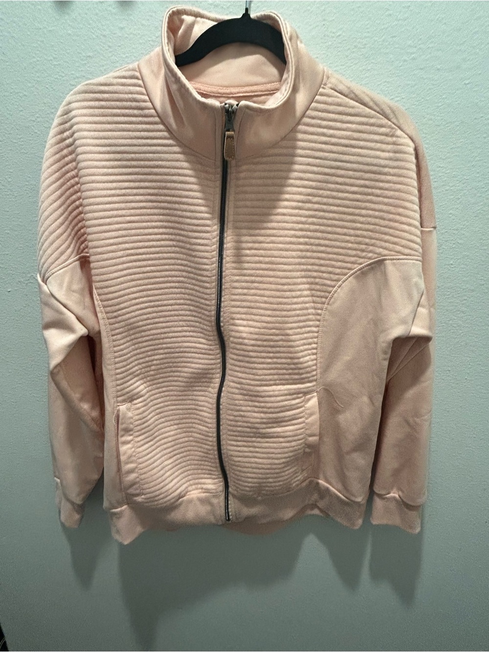 Women’s Zip-Front Ribbed Jacket - Light Pink